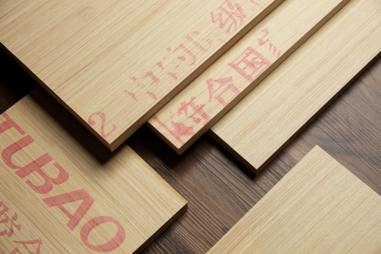 真阻燃！龙8难燃胶合板经得起“烤”验