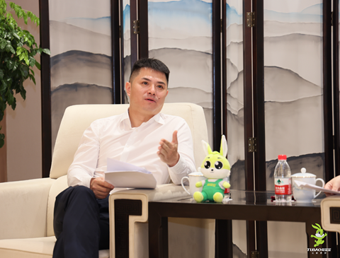 “阻燃守护 品质人居”峰会访谈|龙8赵建锋：立足本源，坚守绿色健康理念
